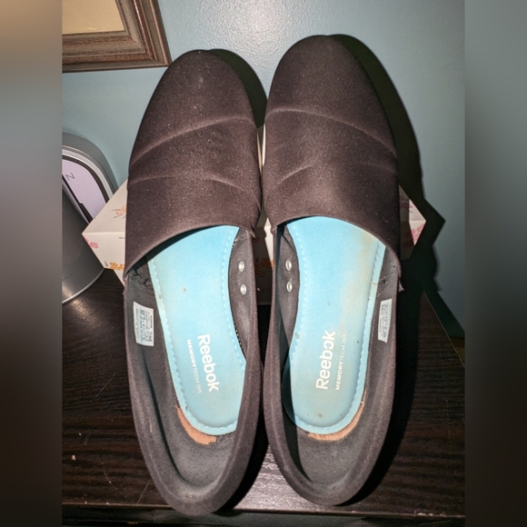 Reebok Skyscape Runaround, size 10, navy blue, machine washable - Picture 3 of 9